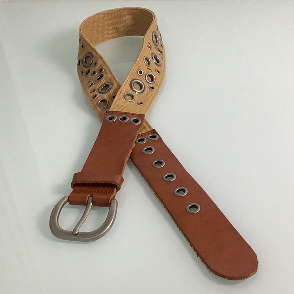 Fossil Wide Metal Rivets Leather and Canvas belt size Small NWOT